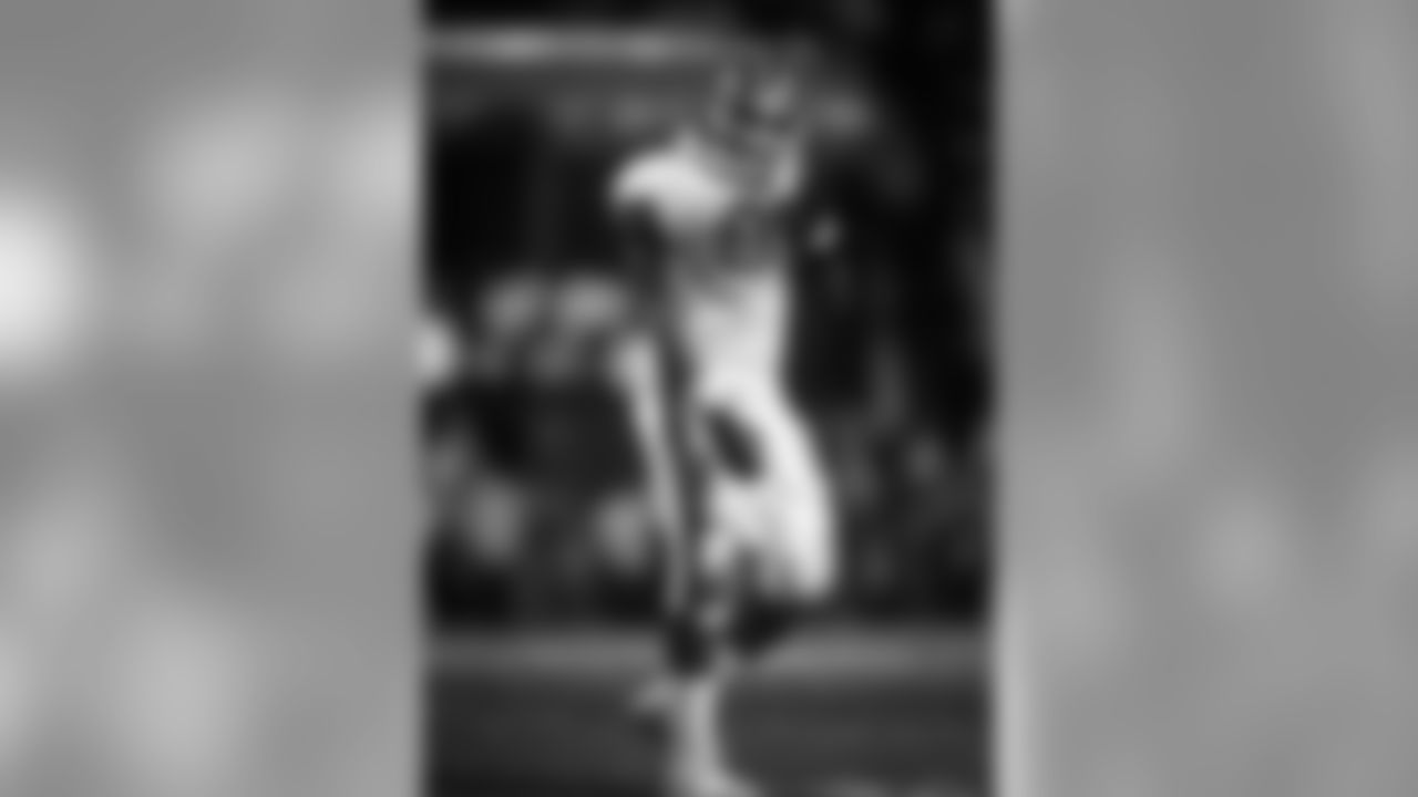 1987- Leon Seals, BUF