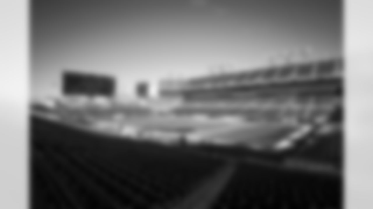 010 - bucs v cowboys