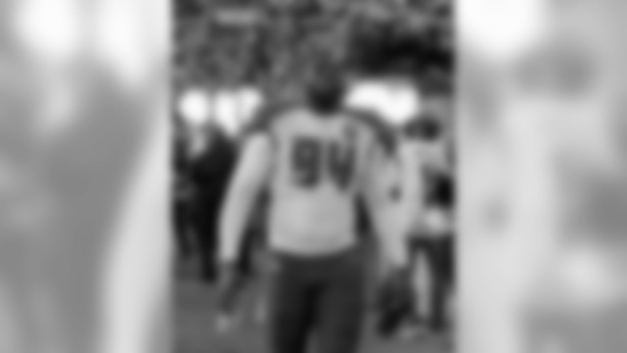DE George Johnson – 3 Stars