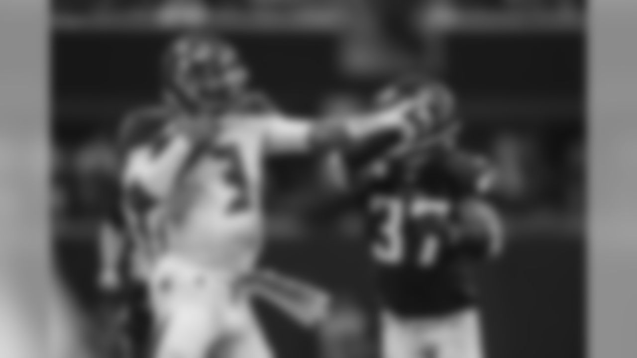 QB Jameis Winston, No. 3