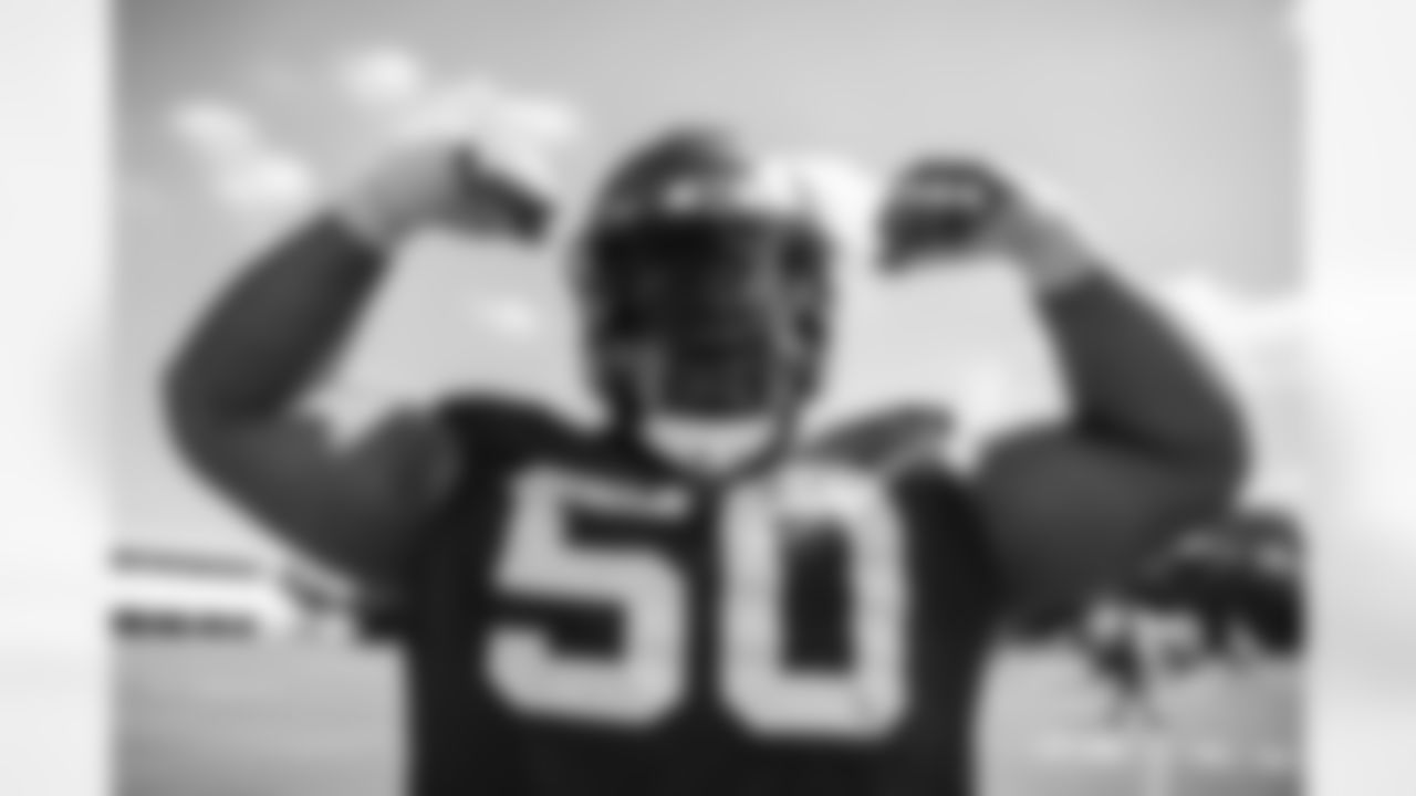 TAMPA, FL - October 07, 2021 - Defensive Tackle Vita Vea #50 of the Tampa Bay Buccaneers during practice at AdventHealth Training Center. Photo By Kyle Zedaker/Tampa Bay Buccaneers