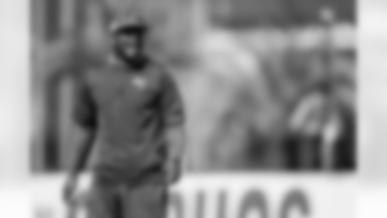 TAMPA, FL - June 07, 2022 - Offensive Coordinator Byron Leftwich of the Tampa Bay Buccaneers during Minicamp at AdventHealth Training Center. Photo By Kyle Zedaker/Tampa Bay Buccaneers