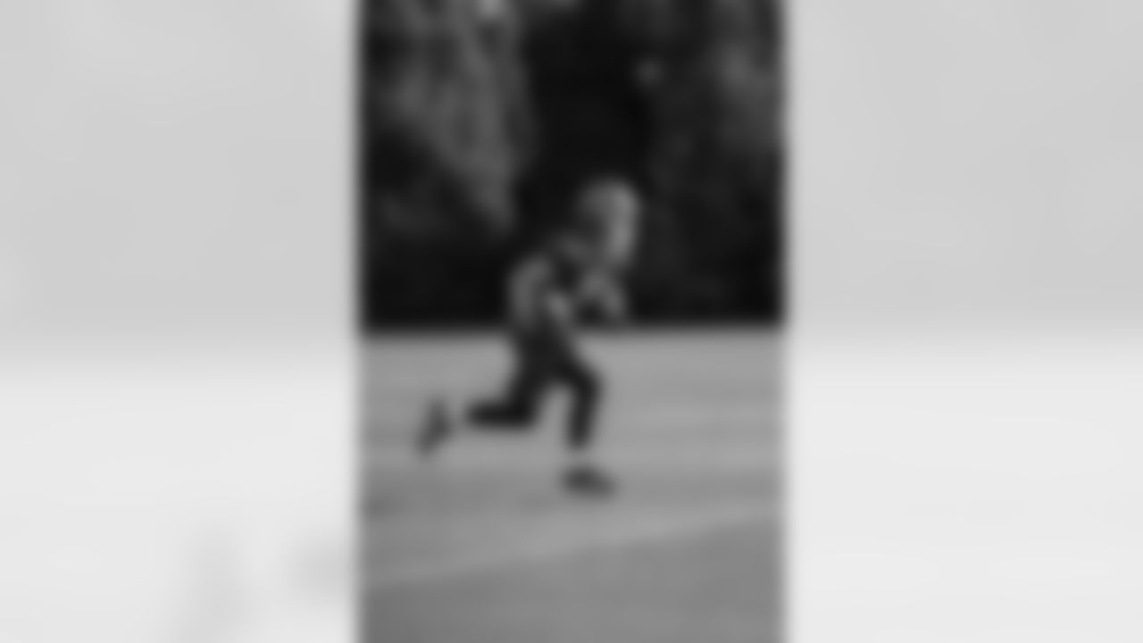 11 WR Adam Humphries