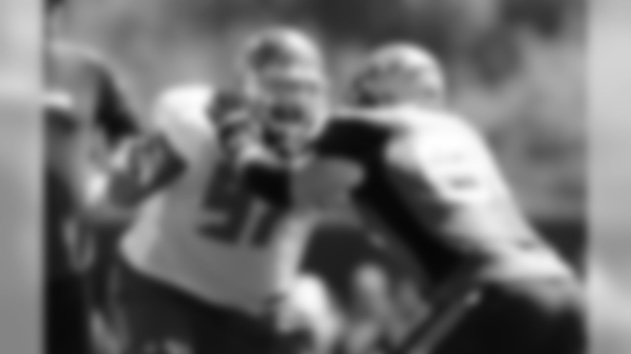 97 DT Akeem Spence