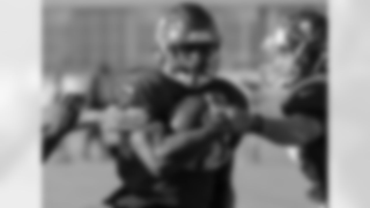 TE O.J. Howard