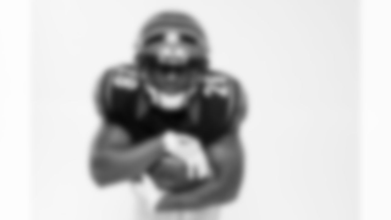 Cincinnati Bengals running back Joe Mixon (28) poses for a portrait during the NFLPA Rookie Premiere on Saturday, May 20, 2017 in Los Angeles. (Ben Liebenberg/NFL)