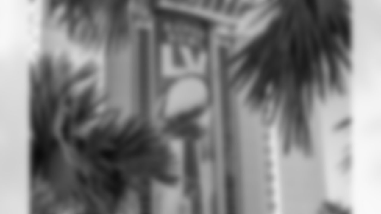 210205_MC_DowntownTampaScenes_0037