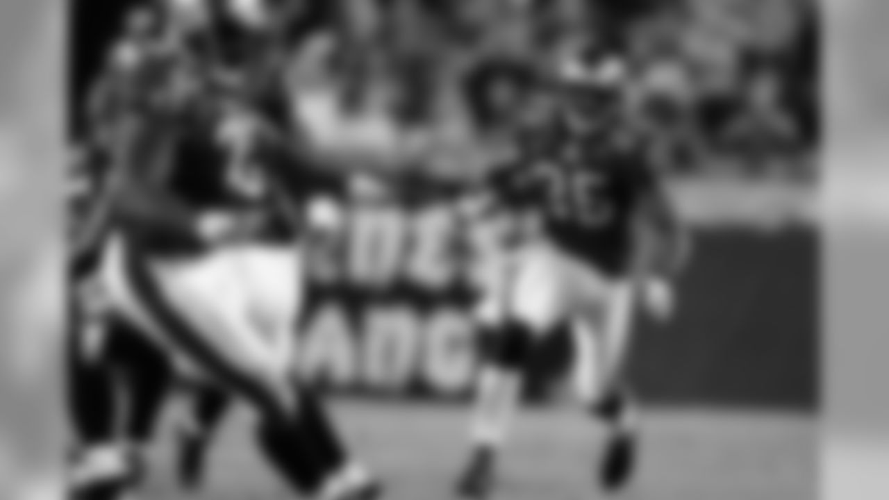 25 CB Aqib Talib grabs an interception in the 2nd quarter