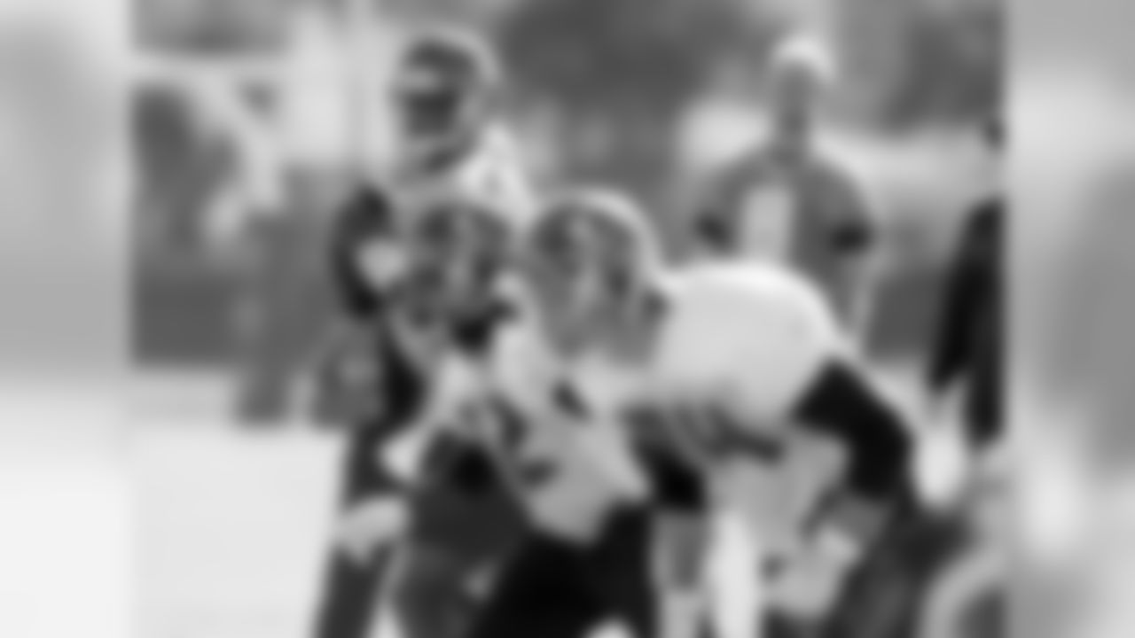 3 QB Jameis Winston and #32 RB Jacquizz Rodgers