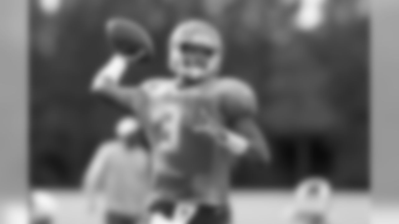 QB Jameis Winston