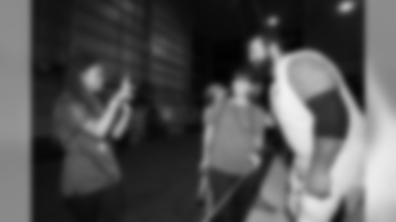 190801_KZ_WomenOfRed_048