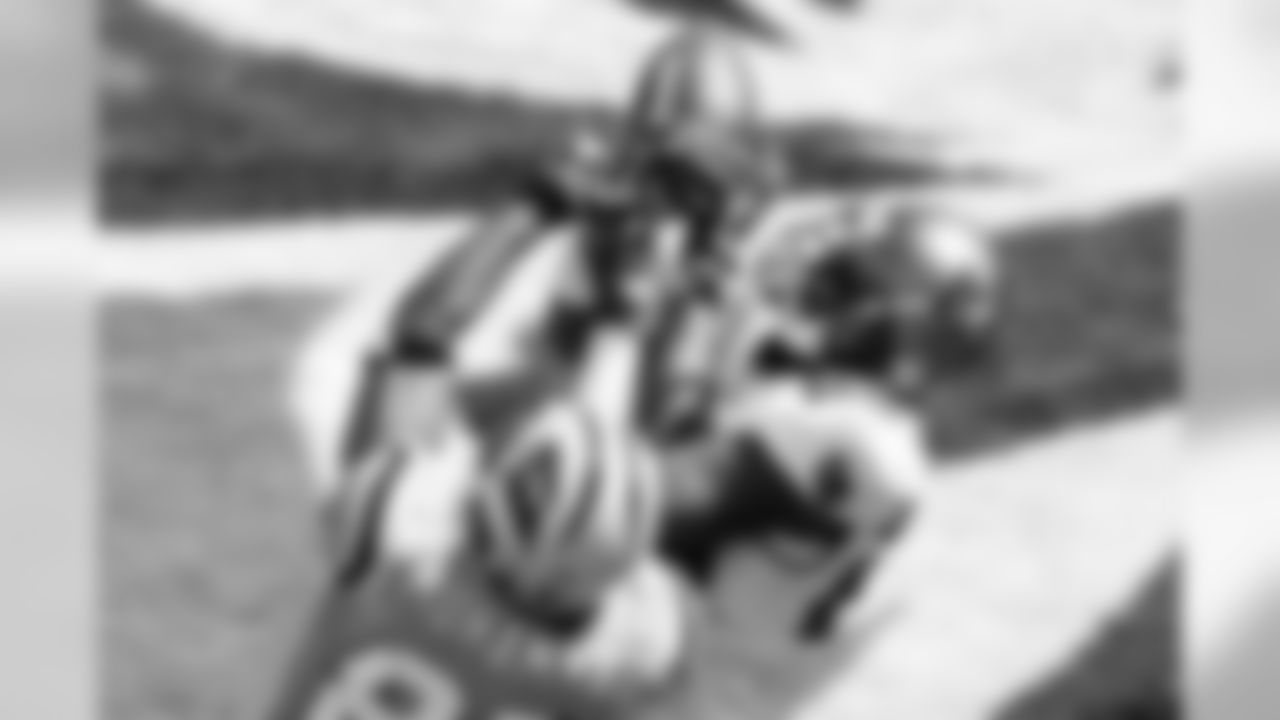 25 CB Aqib Talib gets an interception in the 2nd quarter
