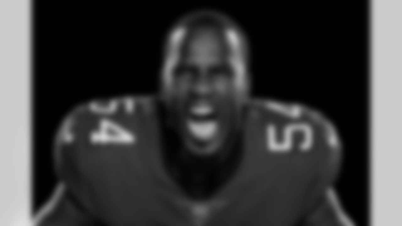 TAMPA, FL - June 06, 2021 - Inside Linebacker Lavonte David #54 of the Tampa Bay Buccaneers during 2021 Asset Shoot. Photo By Kyle Zedaker/Tampa Bay Buccaneers