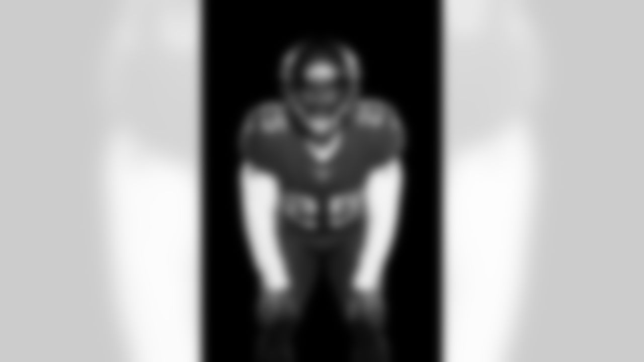 TAMPA, FL - June 07, 2021 - Running Back Giovani Bernard #25 of the Tampa Bay Buccaneers during 2021 Asset Shoot. Photo By Kyle Zedaker/Tampa Bay Buccaneers