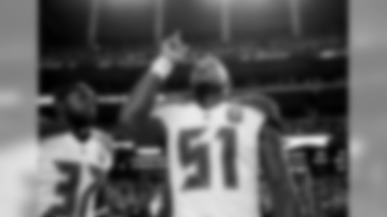 LB Danny Lansanah