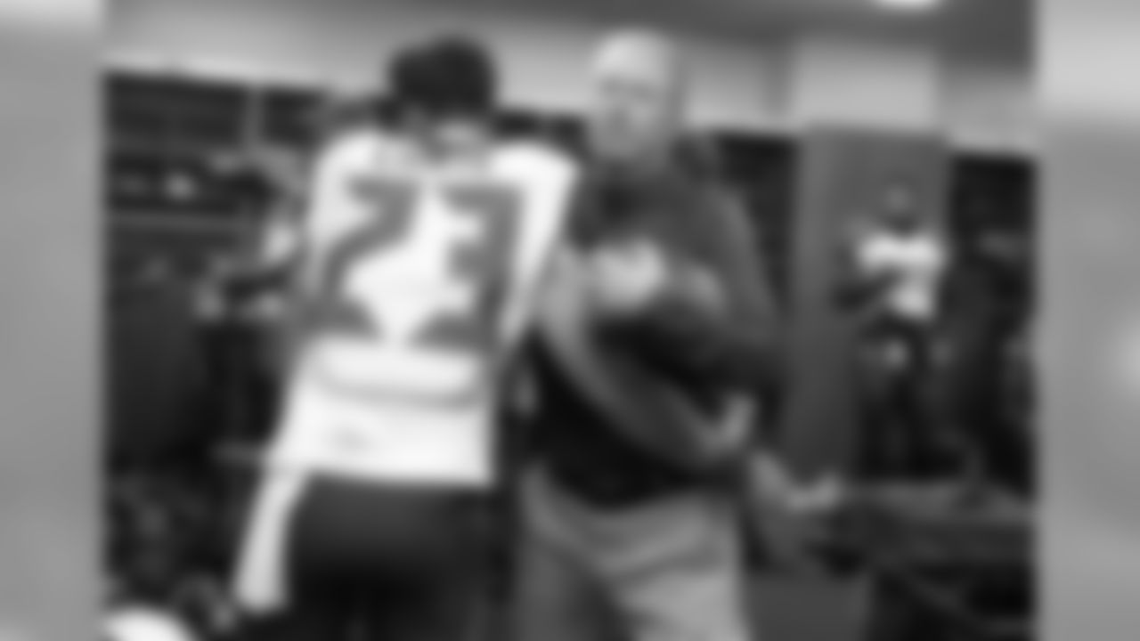 23 S Chris Conte and Head Coach Dirk Koetter