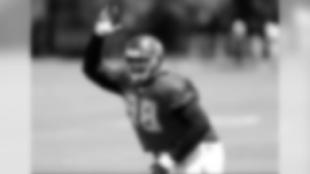 98 DT Clinton McDonald