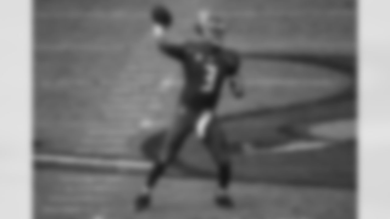 3 QB Jameis Winston