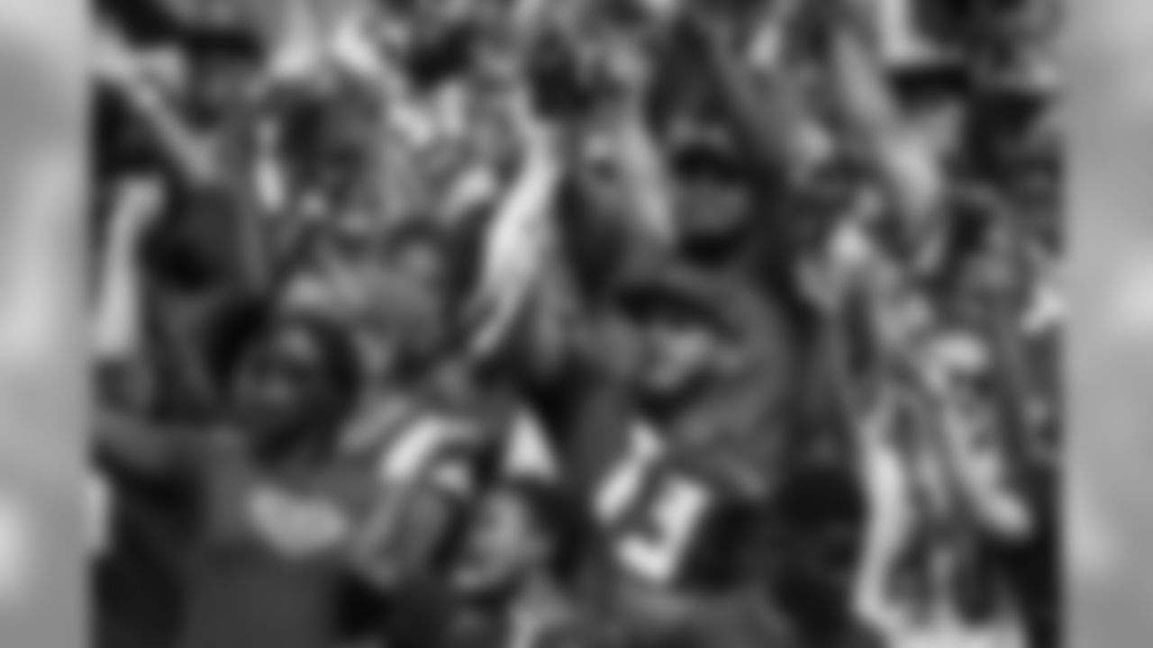 TAMPA, FL - AUGUST 28, 2018 - Fans during a fan photoshoot at Raymond James Stadium in Tampa, FL. Photo By Kyle Zedaker/Tampa Bay Buccaneers