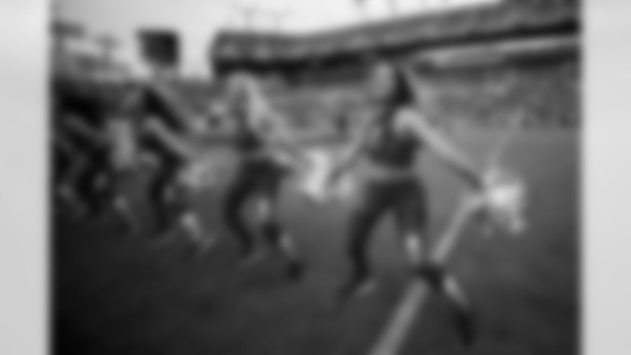 TAMPA, FL - AUGUST 14, 2021 - Tampa Bay Buccaneers Cheerleaders during the preseason game between the Cincinnati Bengals and Tampa Bay Buccaneers at Raymond James Stadium. The Bengals won the game, 19-14. Photo By Matt May/Tampa Bay Buccaneers