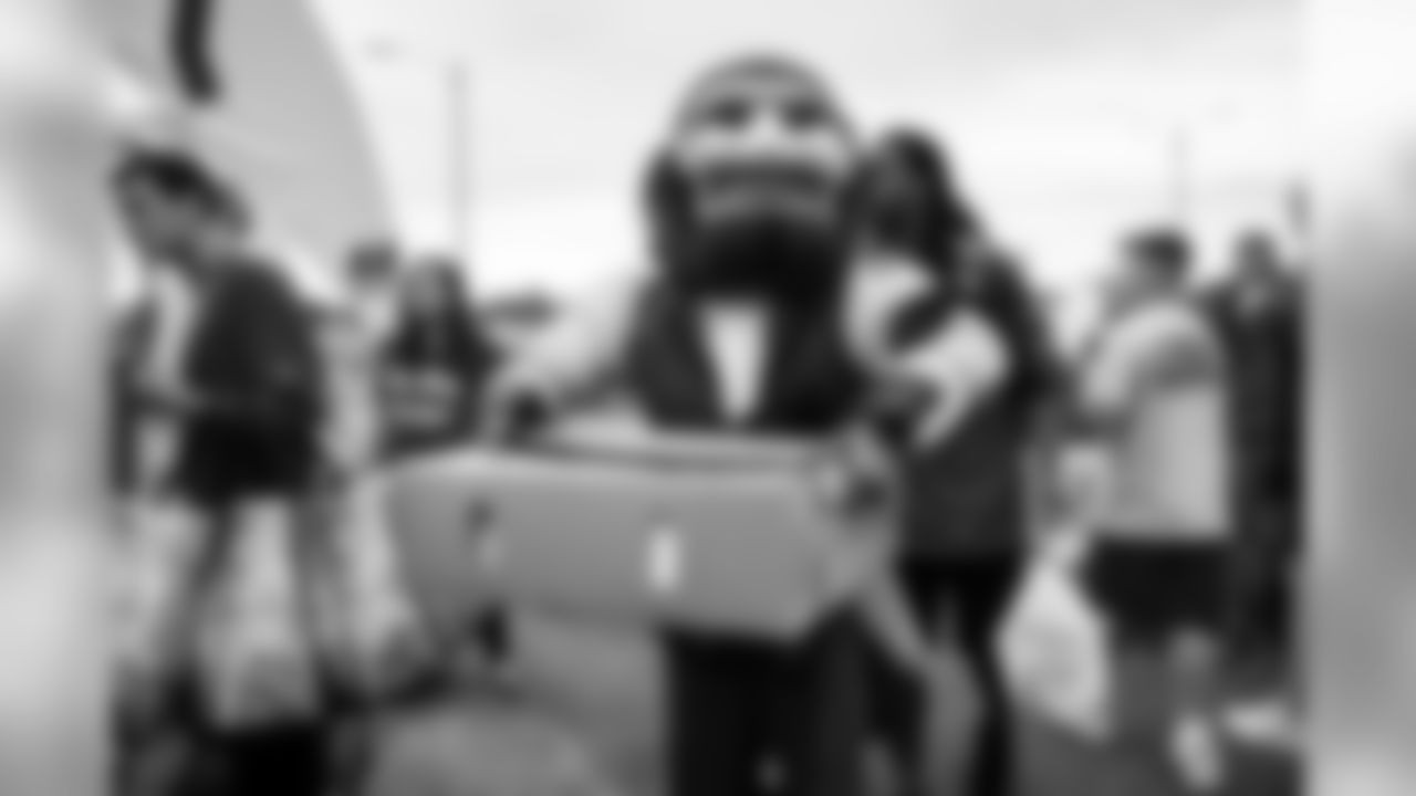 191125_TR_TurkeyTimeWithTheOLine_102
