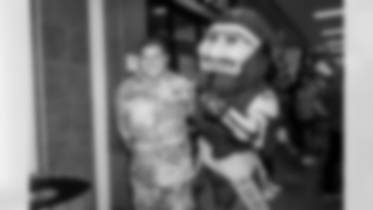 TAMPA, FL - October 18, 2022 - Captain Fear during the USAA Meet and Greet during a visit to MacDill Air Force Base. Photo By Tori Richman/Tampa Bay Buccaneers