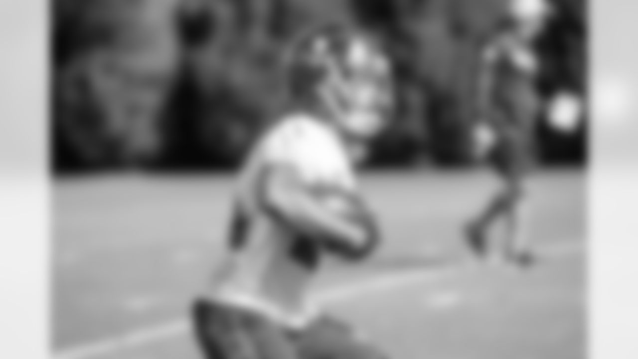 24 CB Brent Grimes