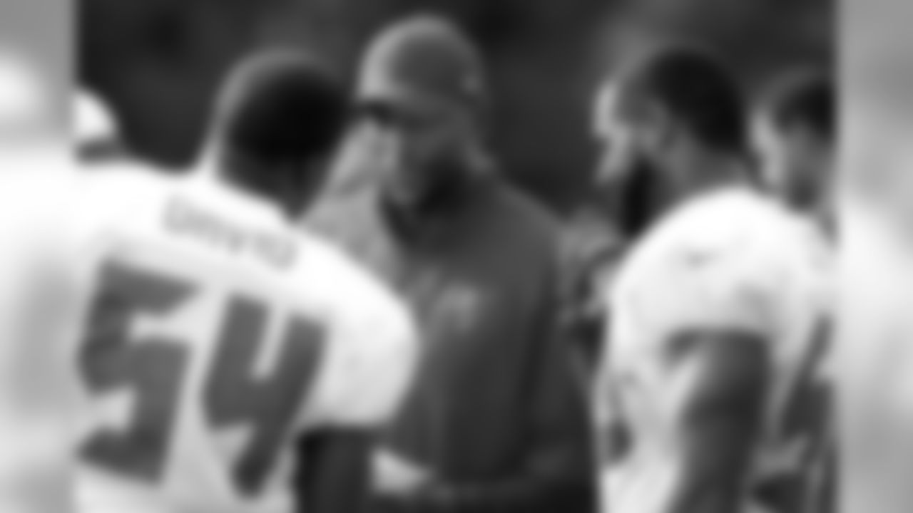 LB Coach Nickerson, LB David, LB Carter