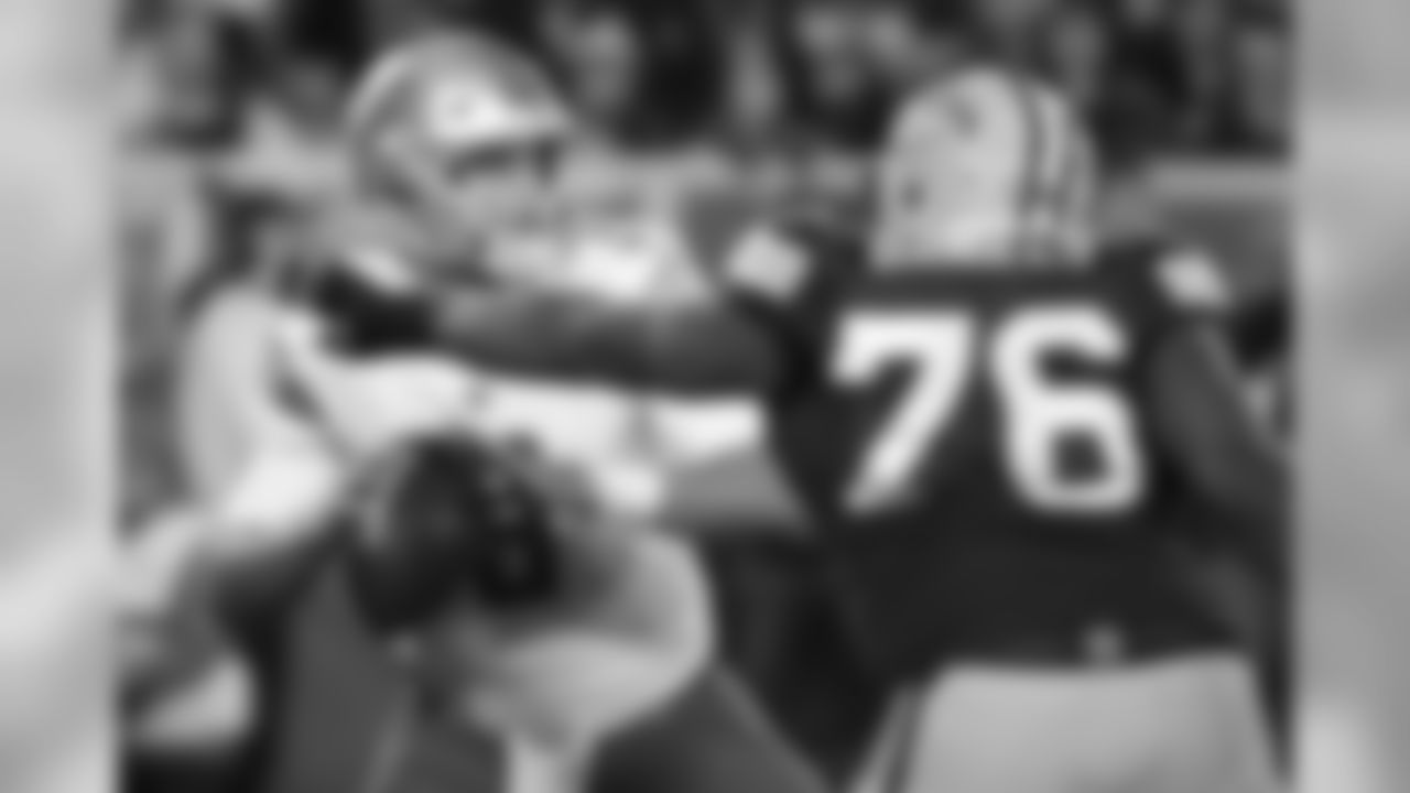 DT Mike Daniels