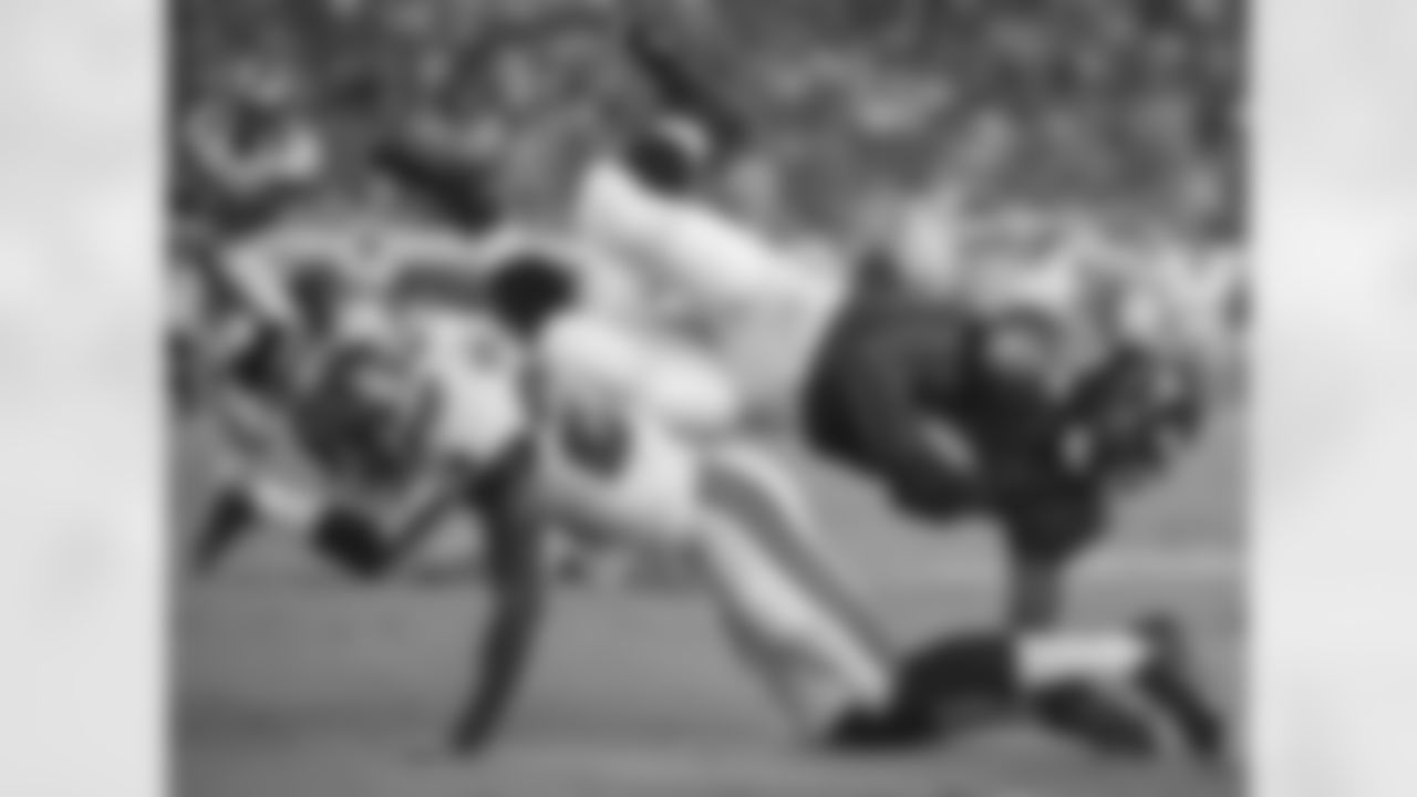 "[Banks] threw his body in there. I thought he and Mike Adams did the same thing, threw their bodies in there. I had seen that on [Adams'] Arizona tape; I'm glad to see him continue to do that."