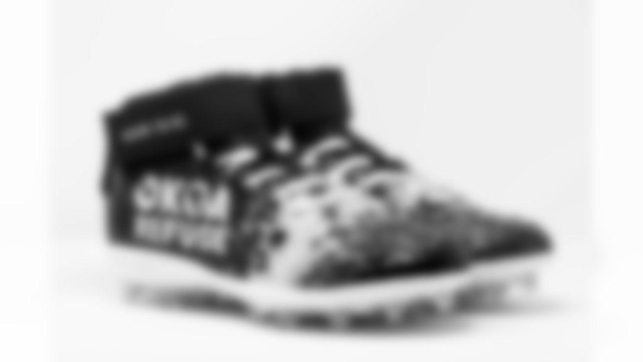 TAMPA, FL - November 18, 2021 - Offensive Tackle Josh Wells #72 of the Tampa Bay Buccaneers' cleats for 2021 My Cause My Cleats. Photo By Kyle Zedaker/Tampa Bay Buccaneers