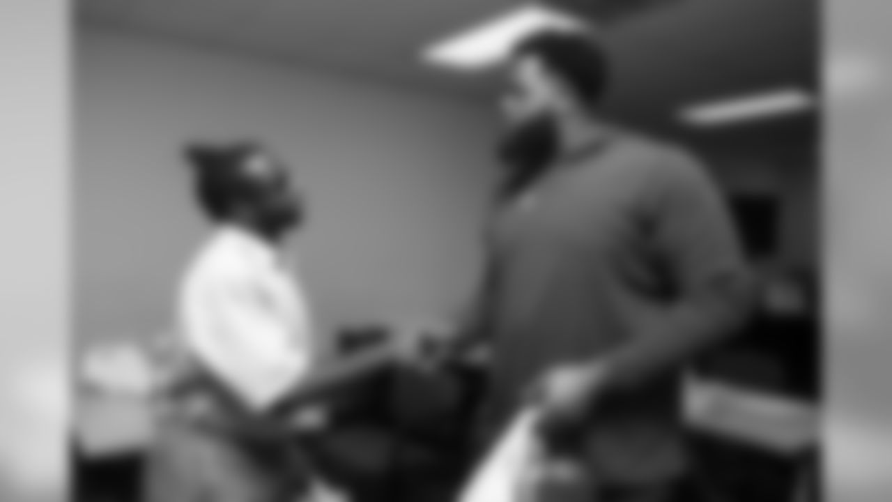 TAMPA, FL- OCTOBER 16, 2018 - Tackle Donovan Smith #76 during the Tampa Bay Buccaneers Social Justice Program visit to Abe Brown Ministries Ready For Work program in Tampa, FL. Photo By Kyle Zedaker/Tampa Bay Buccaneers