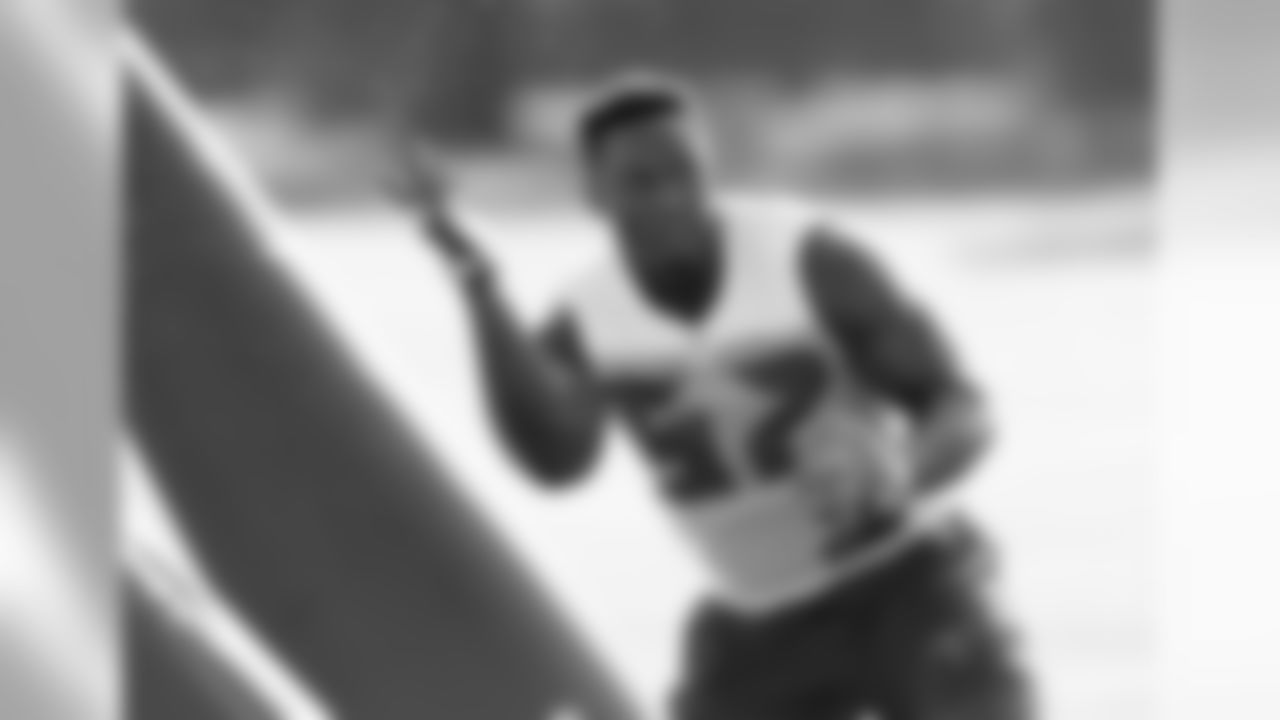 DE Noah Spence