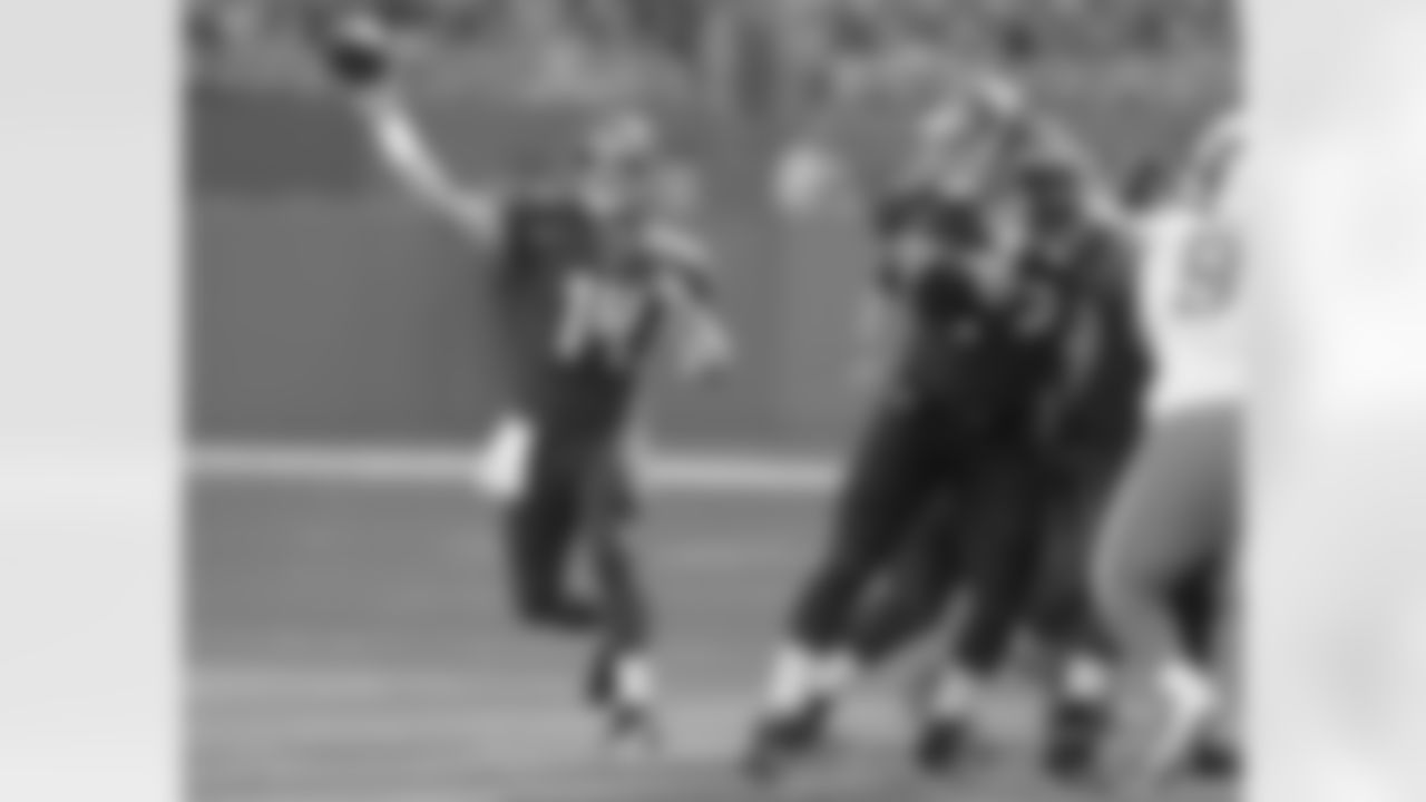 QB Ryan Fitzpatrick