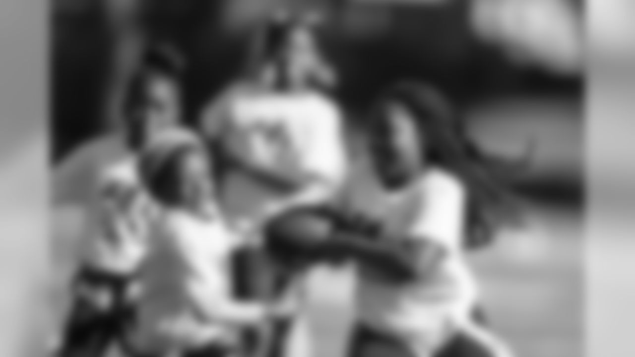 190112_KZ_JrBucsGirlsFlag_0095