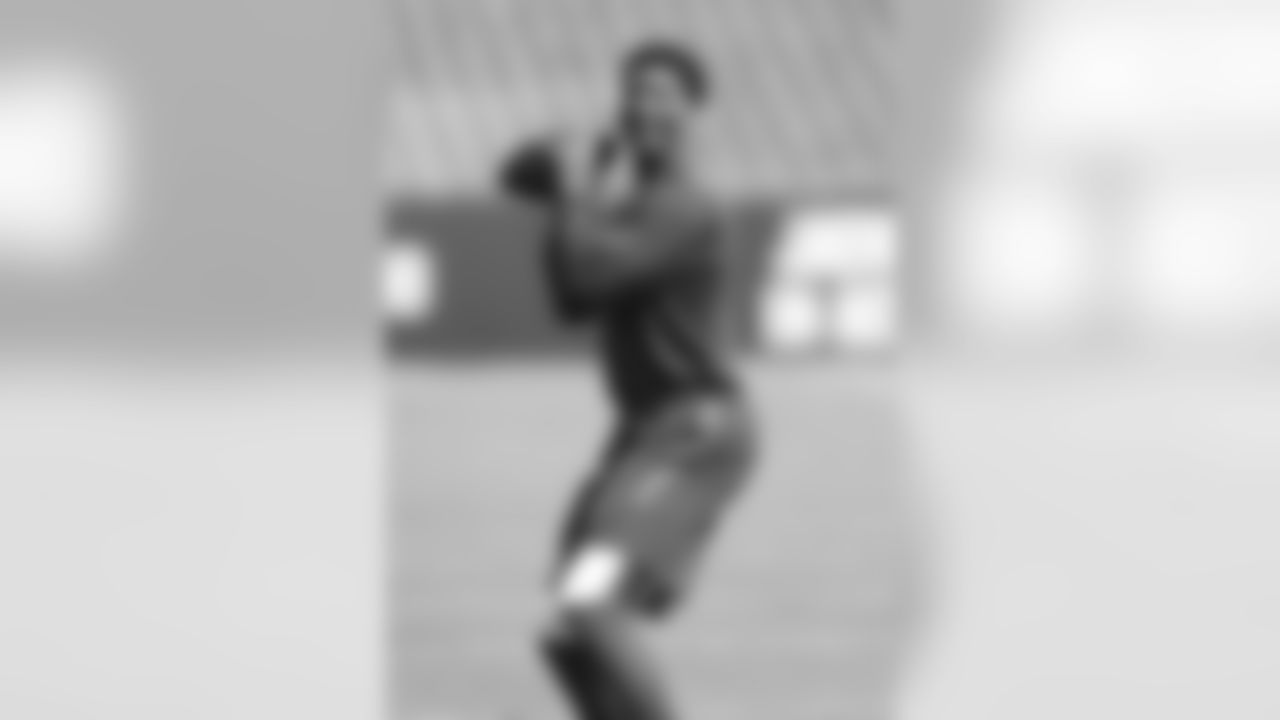 QB Jameis Winston
