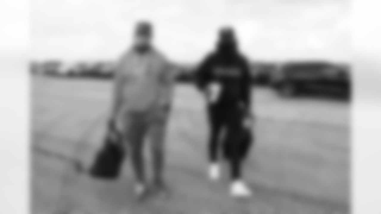 S Mike Edwards & CB Sean Murphy-Bunting depart for Tampa Bay vs. Chicago