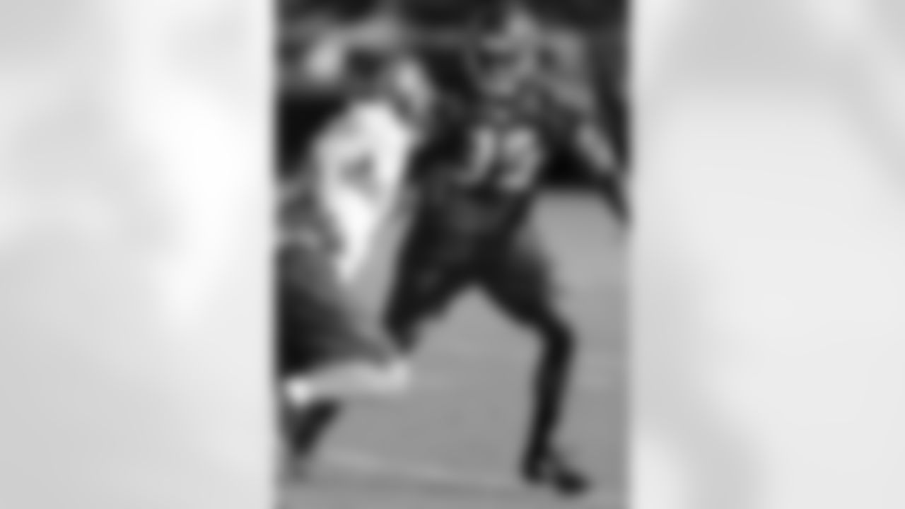 S Akeem Davis