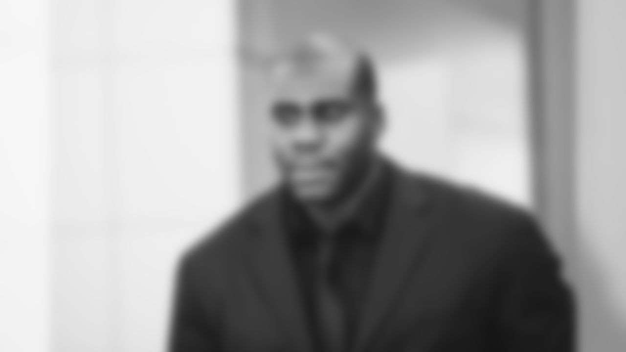 69 T Demar Dotson