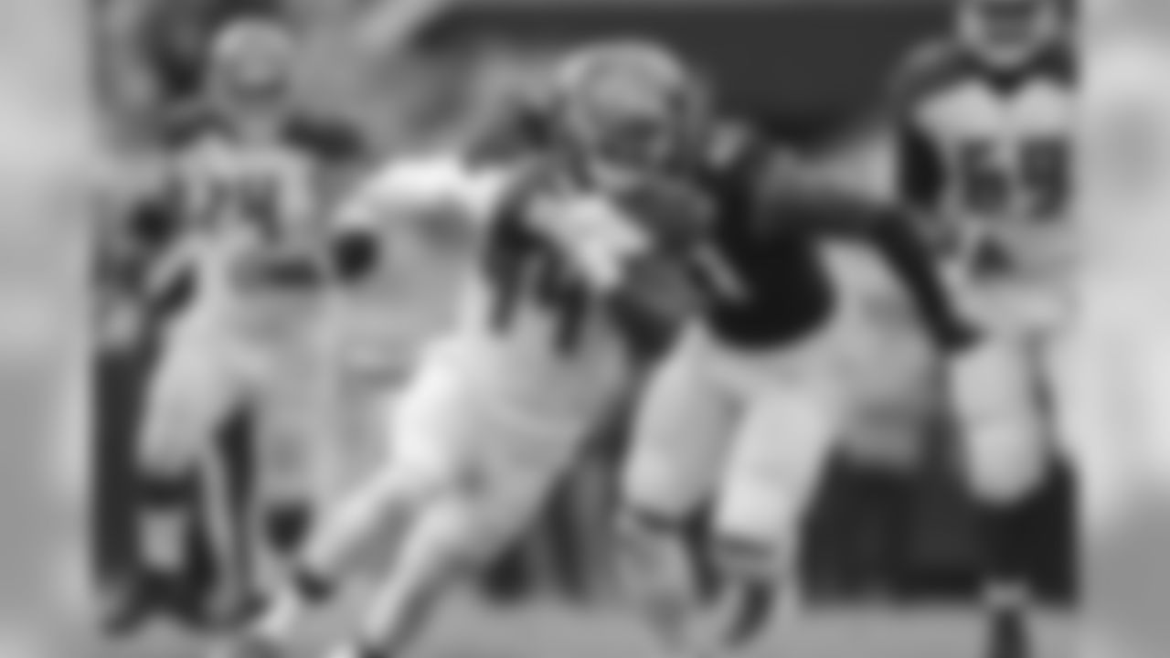 RB Dare Ogunbowale, No. 44