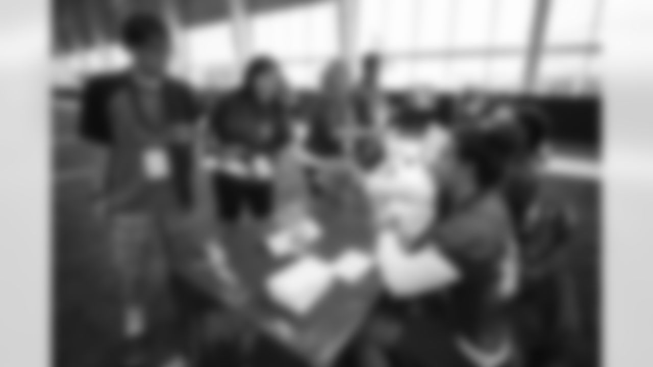 180810_KZ_AutographSigning_0003