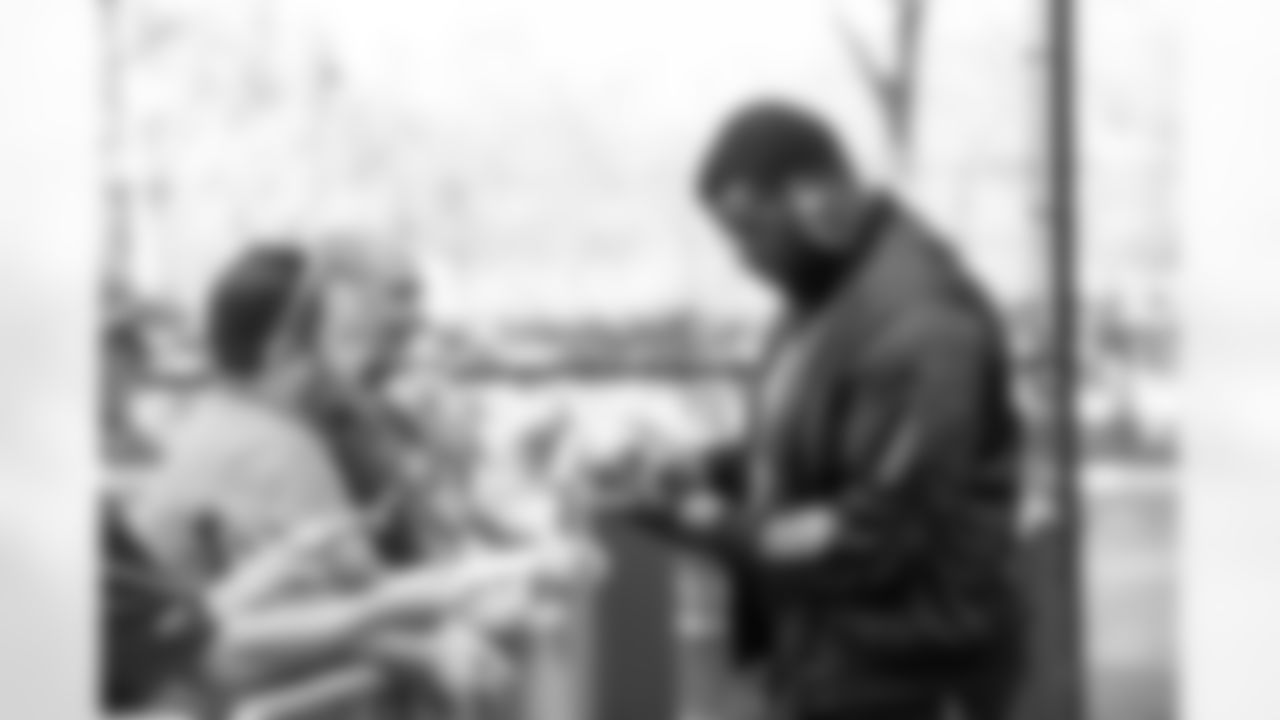 77 OL Caleb Benenoch