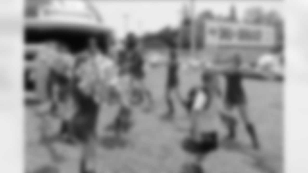 190510_MC_BucsDayOfServiceWEB_0118