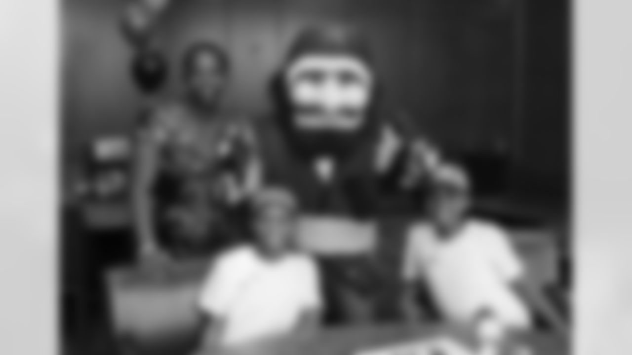 Lunch at One Buc Place with Captain Fear