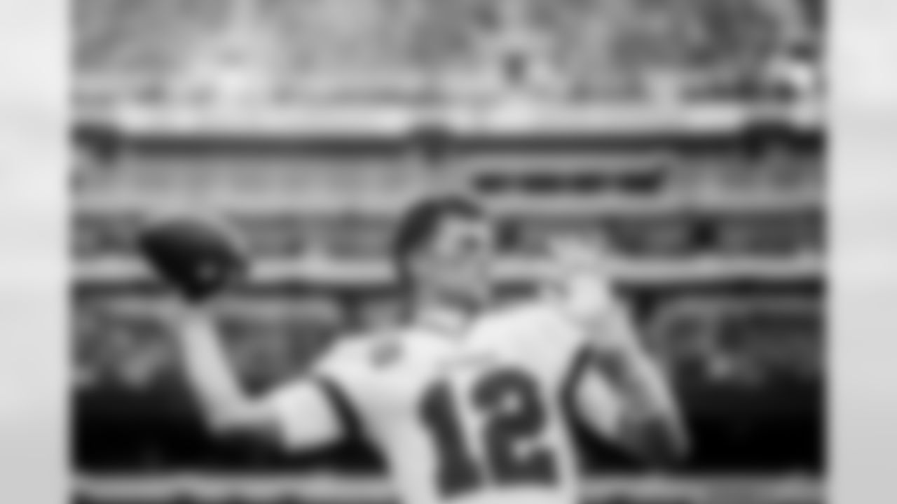 EAST RUTHERFORD, NJ - JANUARY 02, 2022 - Quarterback Tom Brady #12 of the Tampa Bay Buccaneers before the game between the Tampa Bay Buccaneers and New York Jets at MetLife Stadium. The Buccaneers won the game, 28-24. Photo By Tori Richman/Tampa Bay Buccaneers