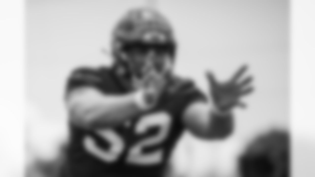 TAMPA, FL - May 14, 2022 - Outside Linebacker Ryan Bowman #52 of the Tampa Bay Buccaneers during 2022 Rookie Mini Camp at AdventHealth Training Center. Photo By Tori Richman/Tampa Bay Buccaneers