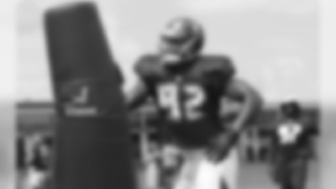 DL Will Gholston