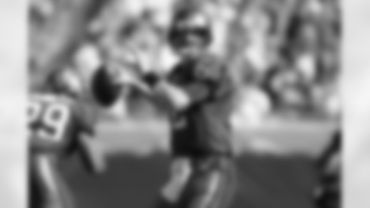 QB Luke McCown fires the ball down field