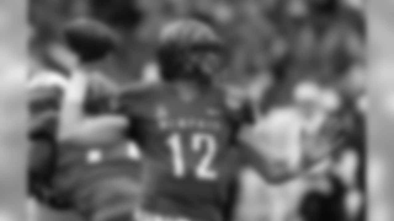 Cleveland: Paxton Lynch, QB, MemphisMOCK TRADE: Cleveland acquired this pick from Seattle, trading their 32nd and 100th overall picks.