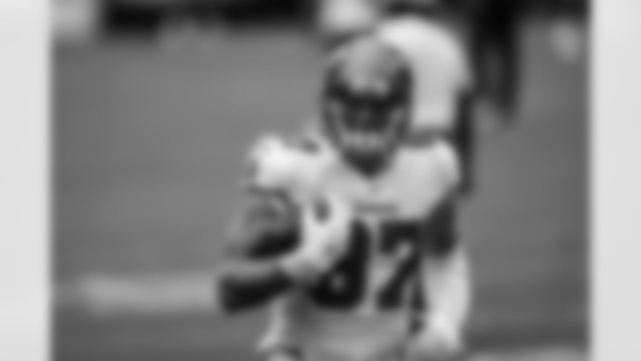 Chargers vs. Bucs